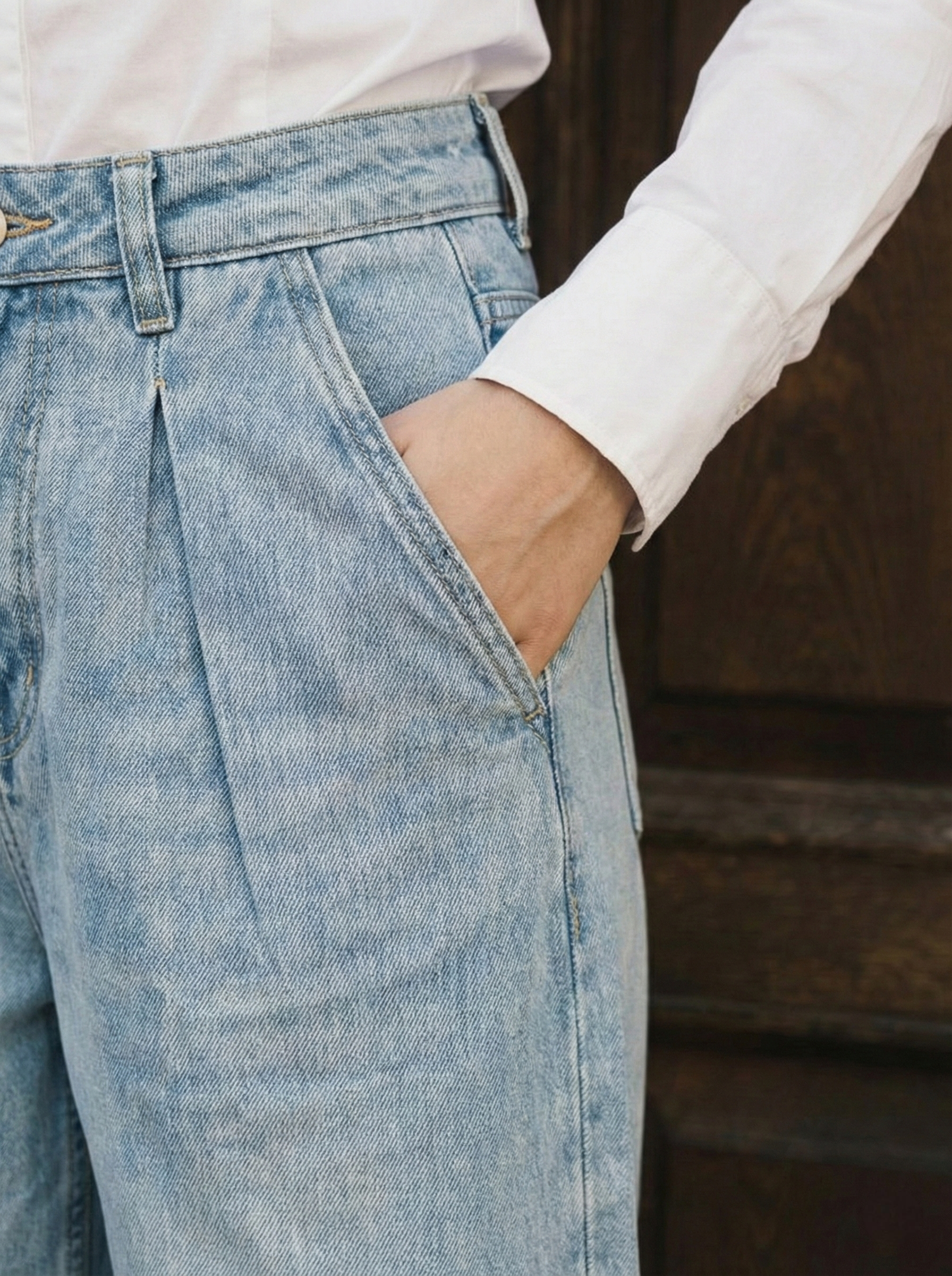 Frost Blue pleated wide-leg jeans