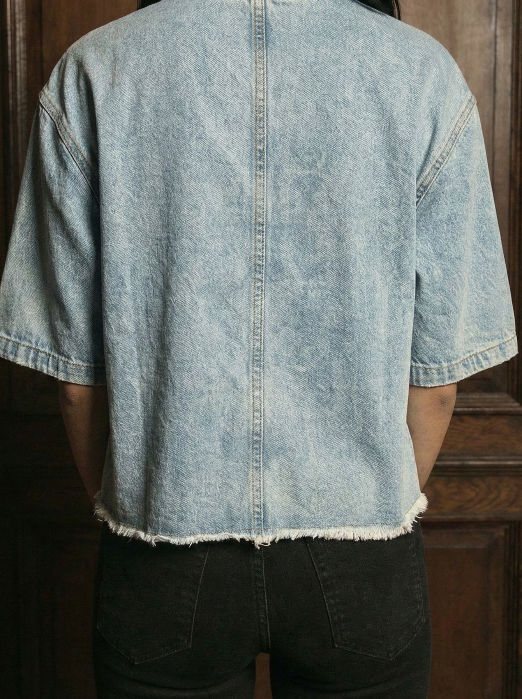 T-shirt with v-neck DROP SHOULDER | Light blue | NEW YORKER
