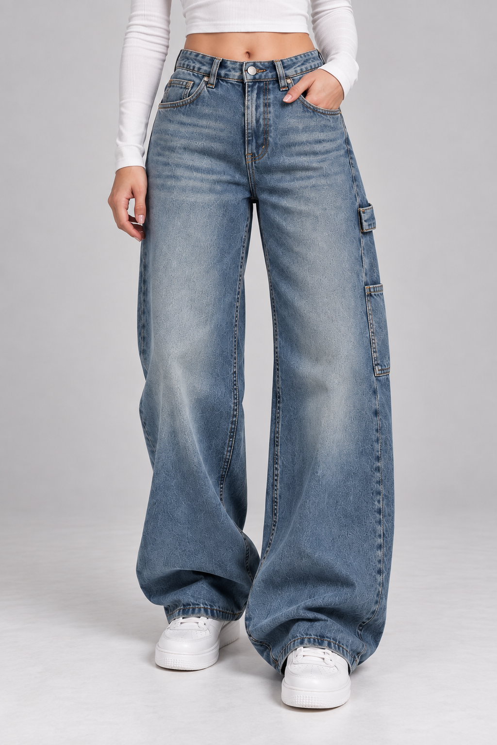 Dust Blue Mid-rise Carpenter Jeans.