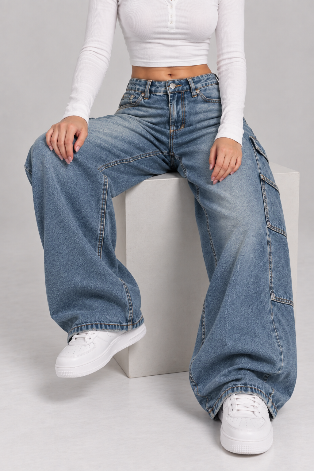 Dust Blue Mid-rise Carpenter Jeans.