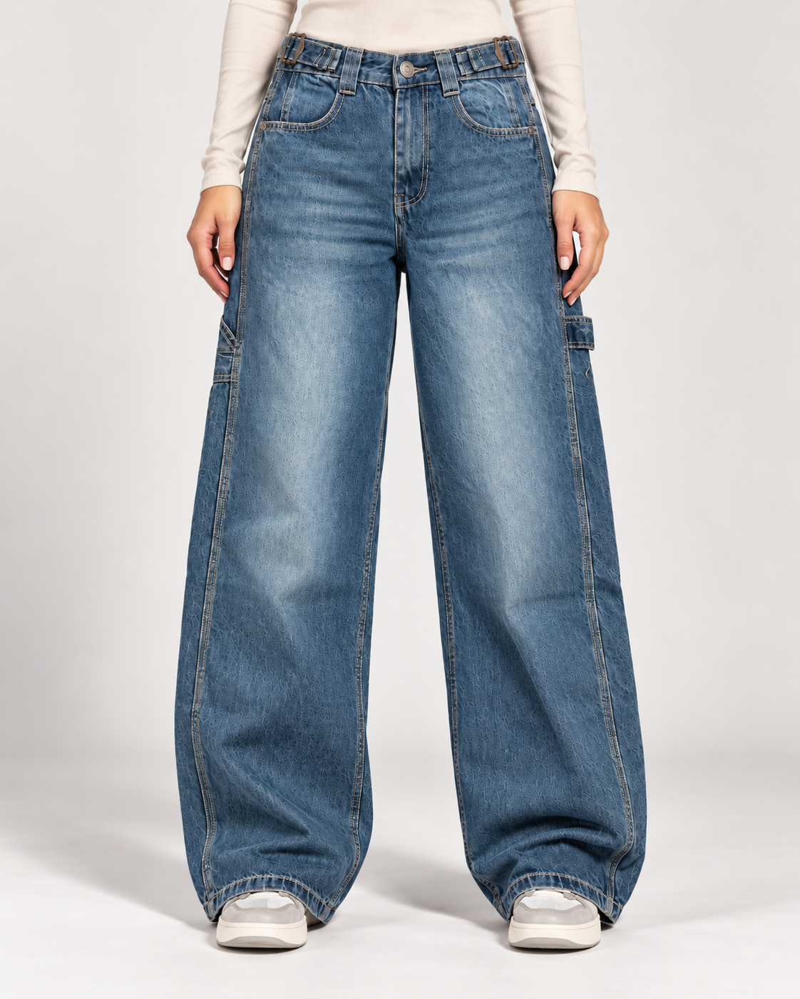 Dust Blue Mid-rise Carpenter Jeans.
